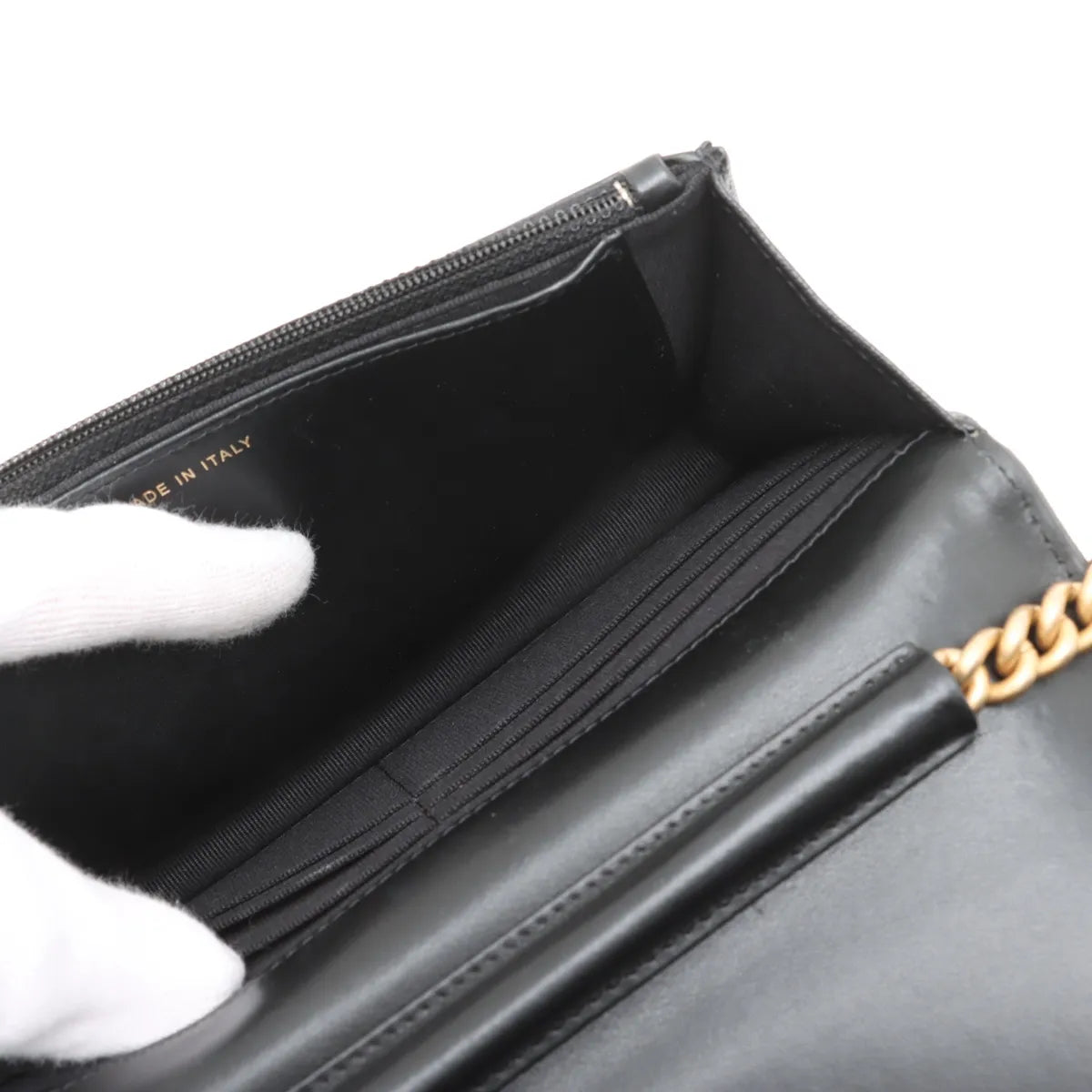 Chanel – Boy Wallet on Chain (WOC) Caviar Noir – Quincaillerie Or – photo 6
