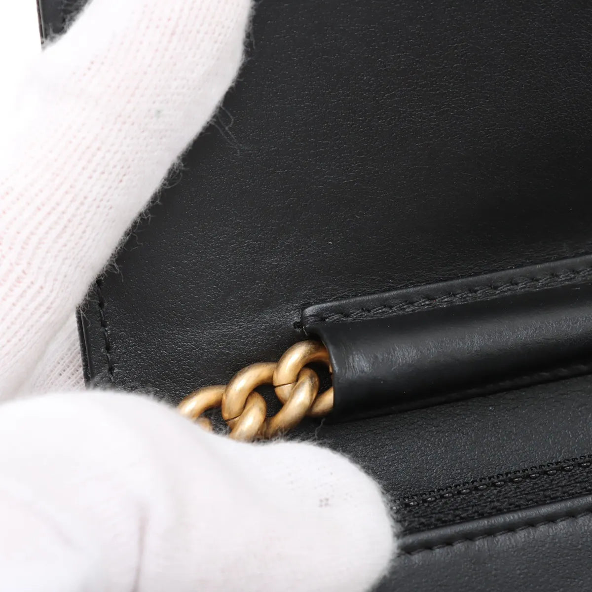 Chanel – Boy Wallet on Chain (WOC) Caviar Noir – Quincaillerie Or – photo 12