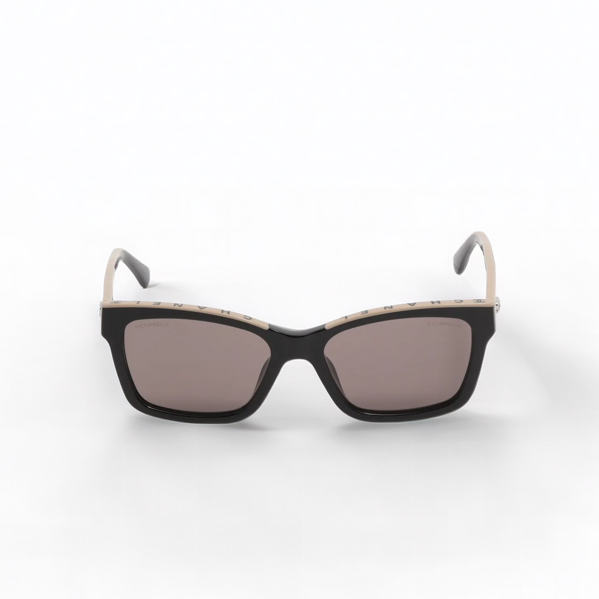 Chanel – Lunettes de soleil Coco Mark bicolore – Noir & beige – photo 3
