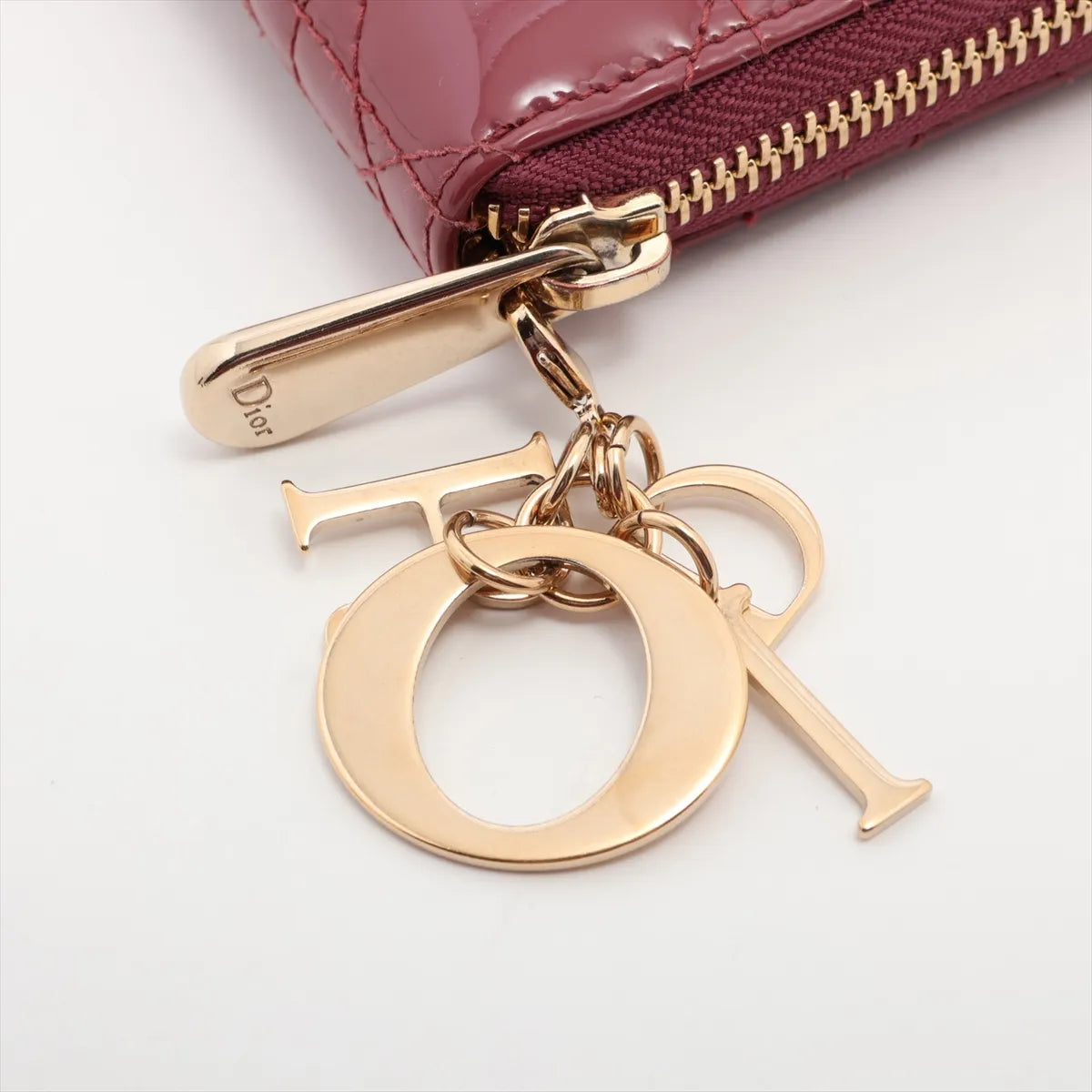 Christian Dior – Portefeuille zippé Cannage en cuir vernis – Rose framboise – photo 12