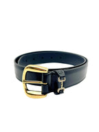 Gucci – Ceinture Crystal Horsebit en cuir – Noir – vue de trois quarts, boucle dorée et mors de cristaux
