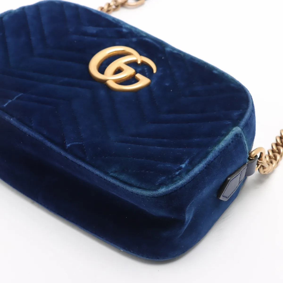 Gucci – Sac caméra GG Marmont en velours – Bleu roi – photo 3