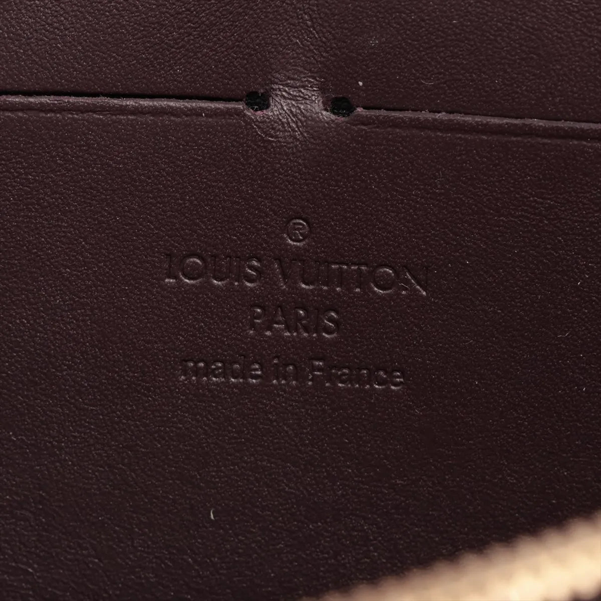 Louis Vuitton – Portefeuille zippé Vernis Monogram – Amarante – photo 7