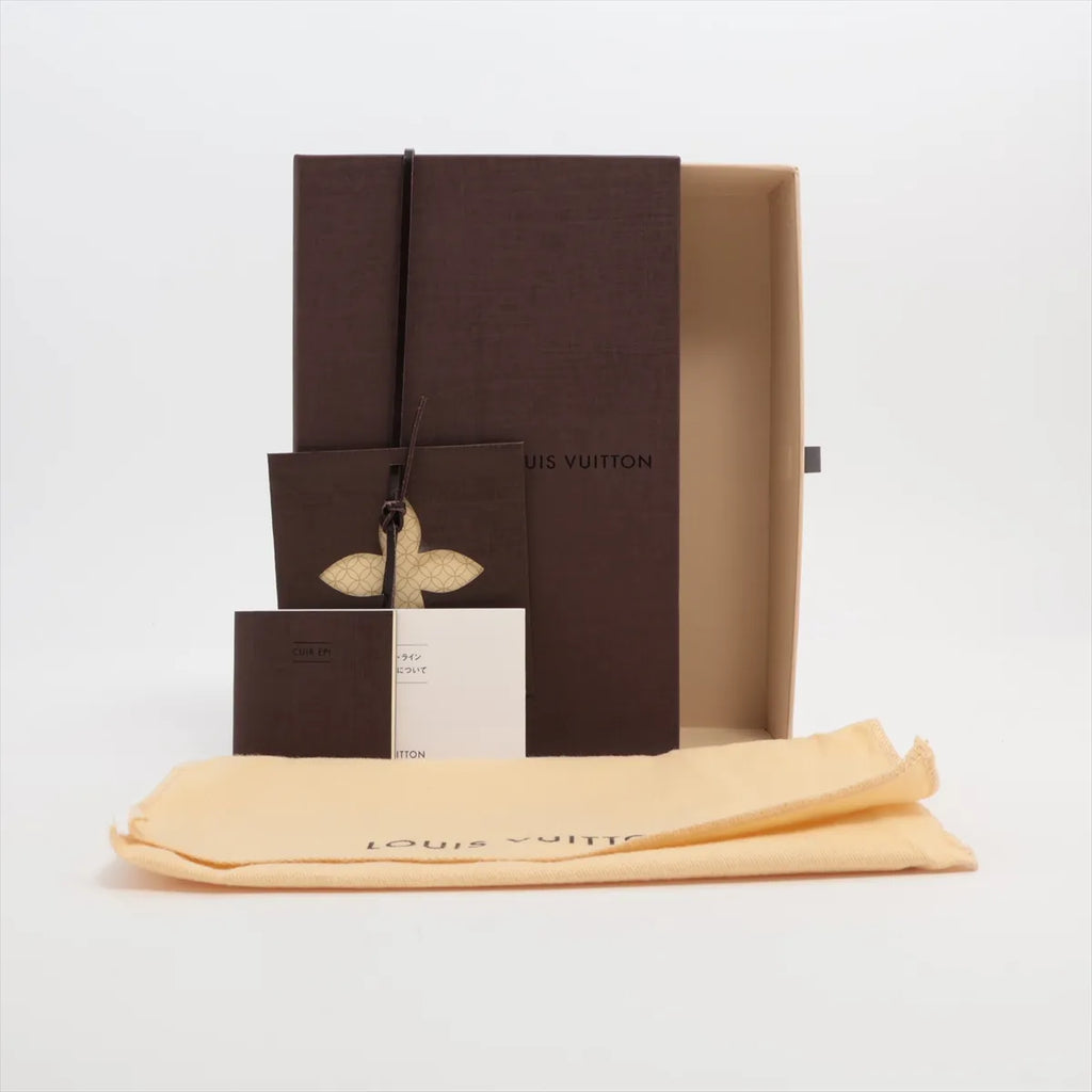 Louis Vuitton – Portefeuille zippé Vernis Monogram – Amarante – photo 11