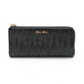 Miu Miu – Portefeuille long Matelassé L-Zip en cuir d'agneau – Noir – photo 1