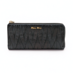 Miu Miu – Portefeuille long Matelassé L-Zip en cuir d'agneau – Noir – photo 1
